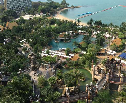 Из окон, где живут влюбленные, открывается шикарный вид Из окон, где живут влюбленные, открывается шикарный вид