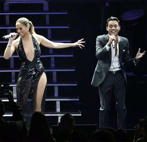 Дженнифер выступила вместе с бывшим мужем Марком Энтони