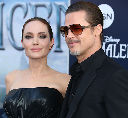 Анджелина Джоли и Брэд Питт сыграют повторную свадьбу голышом?