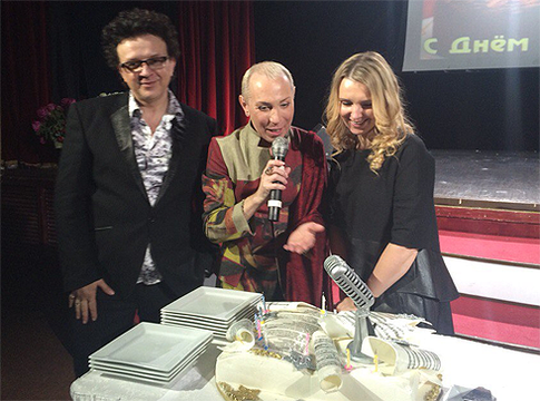 Жена подарила Роме Жукову стриптиз