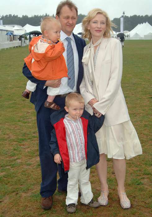 Кейт Бланшетт с семьей