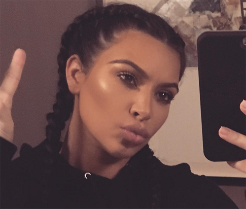 Ким Кардашьян беспокоится о своих сосках