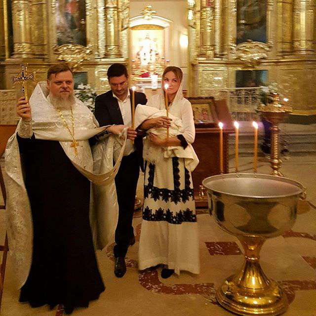 Маленького Мирона крестили в одном из самых красивых храмов Москвы