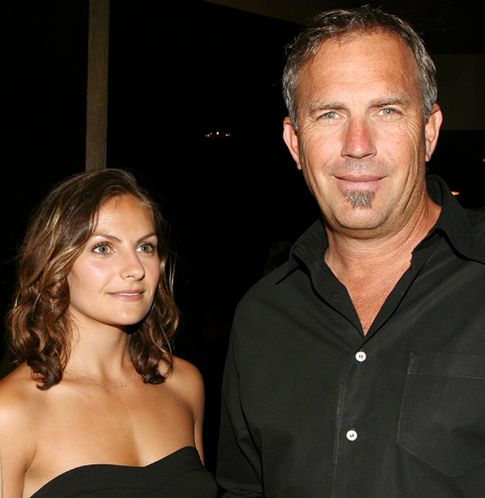 Кевин Костнер выдал дочь замуж