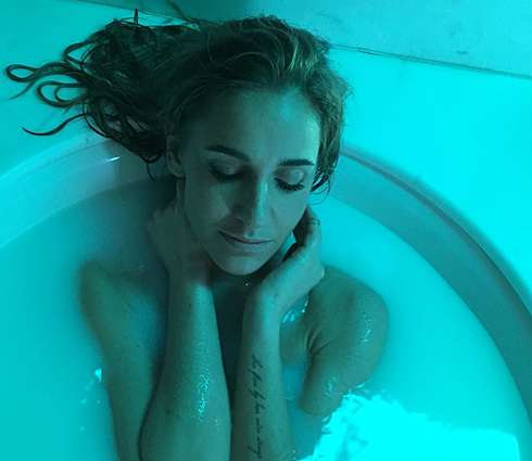 Юля Ковальчук на съемках клипа