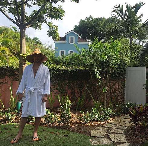 Актер на побережье Актер на побережье