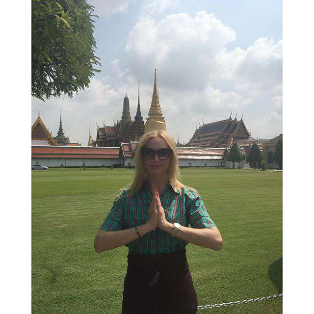 Перед тем, как долететь до Австралии, певица побывала в Таиланде