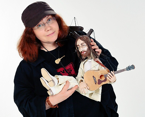 Джон Леннон – предводитель кукольной рок-группы