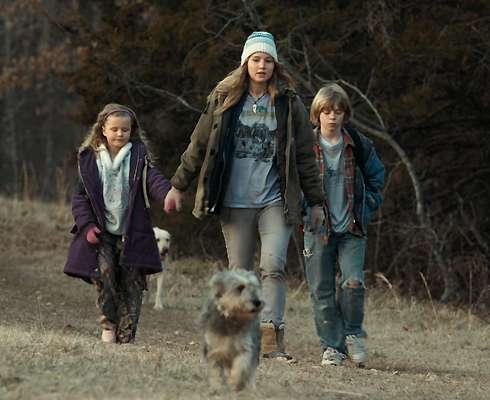 «Зимняя кость» – дебютный фильм звезды, принесший ей первые серьезные номинации и награды