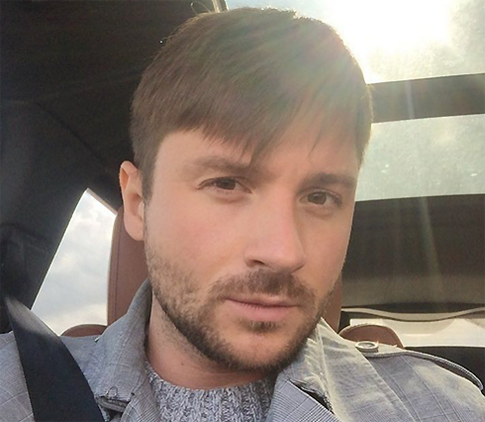 Машину Сергея Лазарева увезли в неизвестном направлении