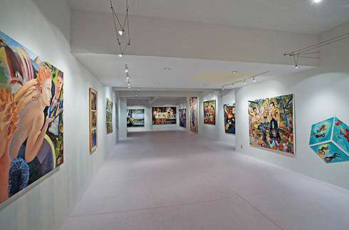 Помимо прочего, в доме Джареда Лето есть театральная студия и картинная галерея Помимо прочего, в доме Джареда Лето есть театральная студия и картинная галерея