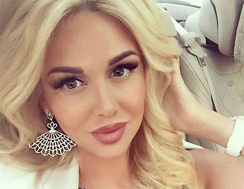 Виктория Лопырева 