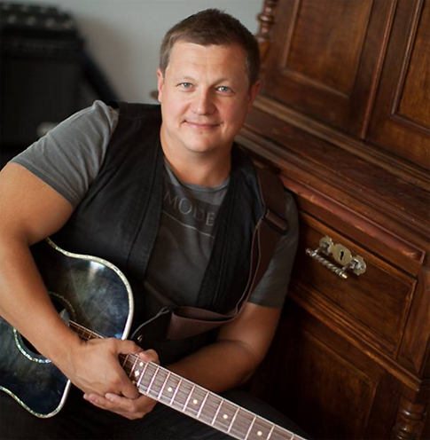 Музыкант группы «Любэ» скончался в результате нападения