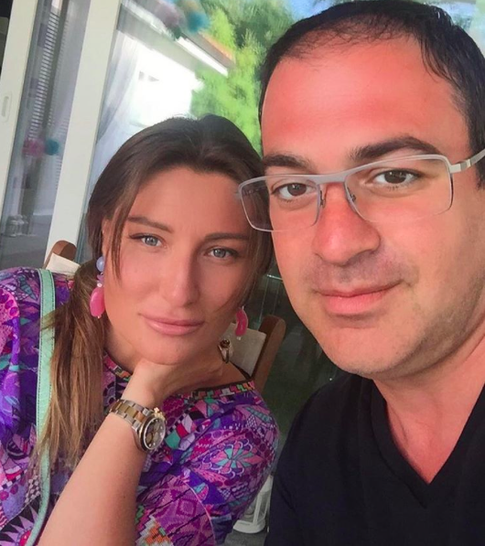 Жена Мартиросяна пожаловалась на испорченное лицо