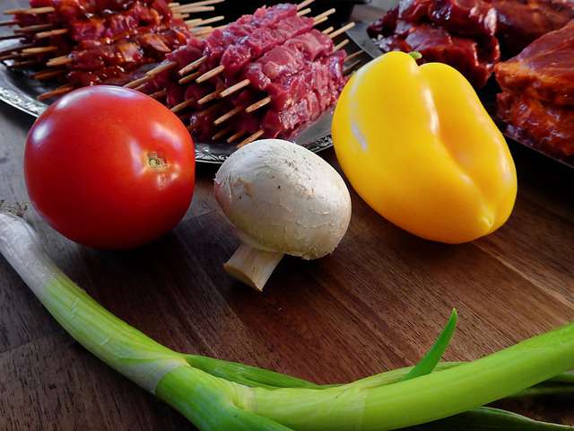 Баранина и овощи оранжевого цвета согревают организм