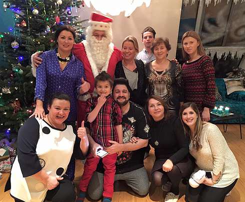 Певцы встретили Рождество со своими друзьями и близкими