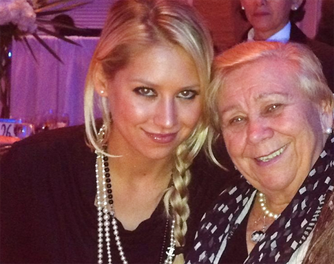 Наша Russia: кто из российских звезд тоскует по Родине?