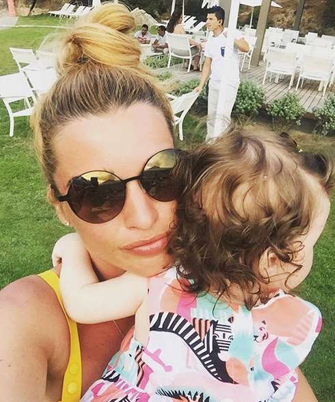 Ксения Бородина с младшей дочерью Теоной