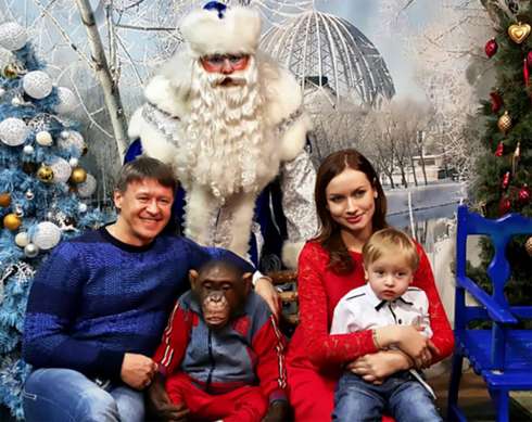 Сергей Исаев с семьей