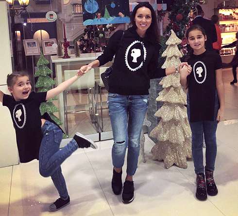 За годы супружеской жизни Алсу родила двух девочек