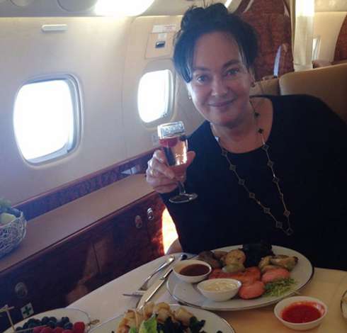 Лариса Гузеева в личном самолете