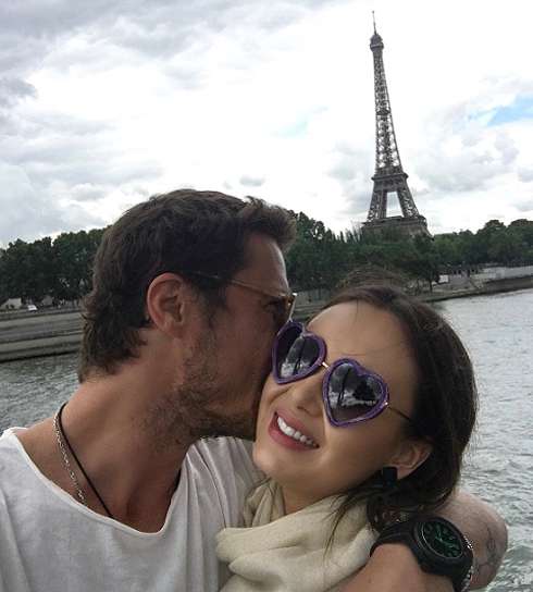 Влюбленные не скрывают своих чувств