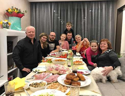 Семейный ужин Тарасова прошел без его жены 