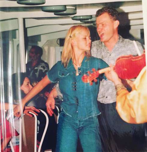 Поклонники обсуждают снимок Семенович 14-летней давности