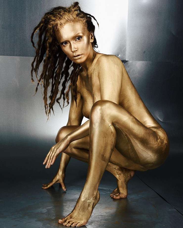 Золотая вокалистка группы Серебро