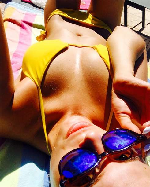 Снимок Анны Шульгиной в купальнике покоряет Интернет Снимок Анны Шульгиной в купальнике покоряет Интернет