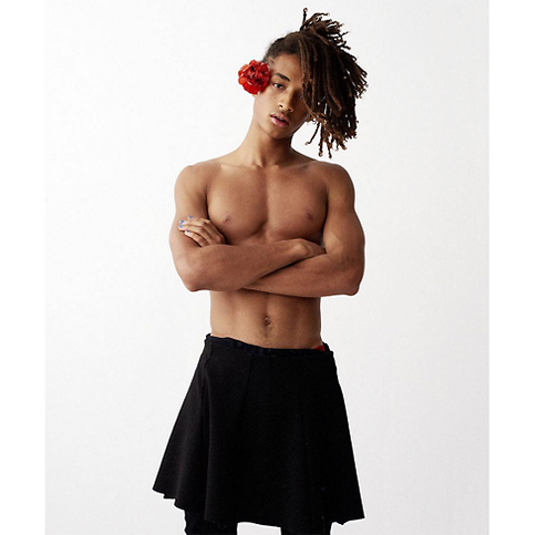 Сын Уилла Смита носит женские платья