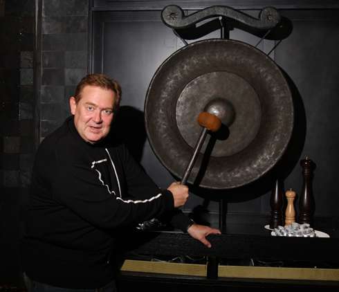 Юрий Стоянов