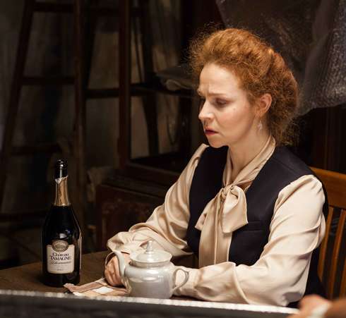 В арт-хаусной картине «Клинч» актриса сыграла жену учителя