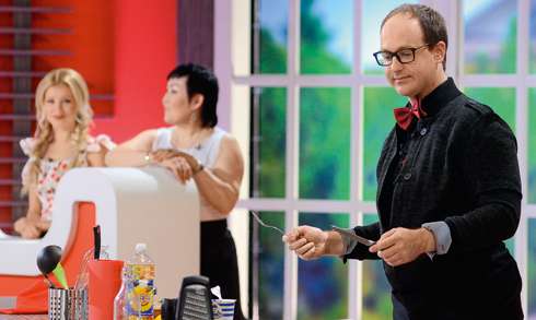 «Когда работаешь с шоколадом, ванилью, слоеным тестом или с любой хрупкой утонченной структурой, то волей-неволей мизинец у любого бы оттопырился»