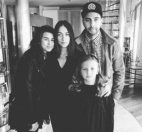 Иван Ургант со своей семьей