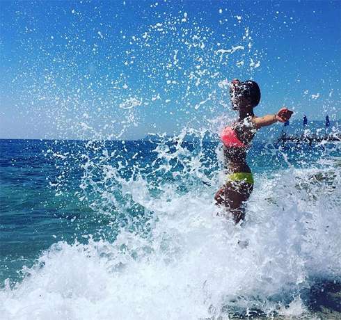 Певица наслаждается жизнью после страшного недуга