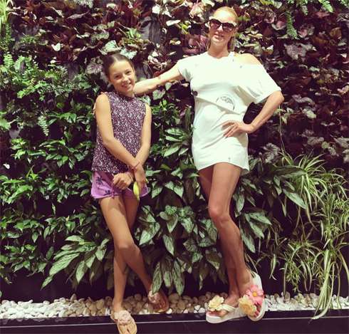 Анастасия Волочкова с дочерью Ариадной