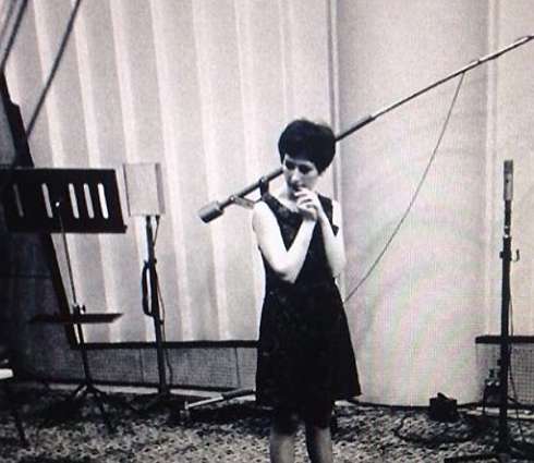 orfey75alla: «Мне 17лет.Привели на студию,записать песню Робот. Страшно аж жуть!»