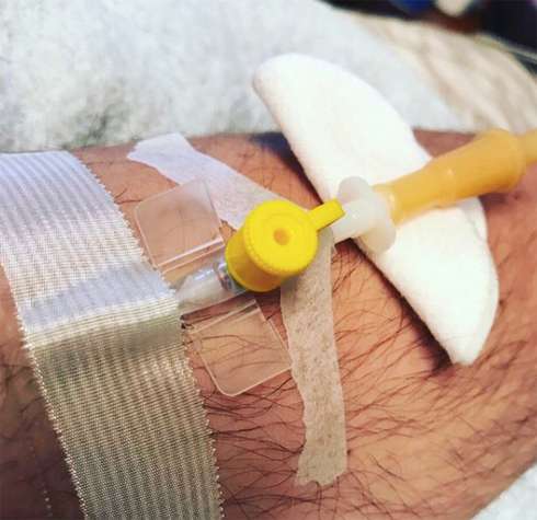 Продюсеру поставили капельницу