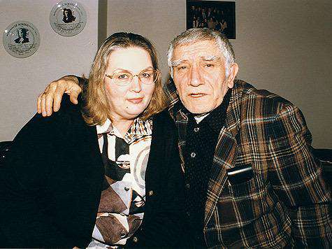 Армен Джигарханян судится с бывшей женой Татьяной за недвижимость