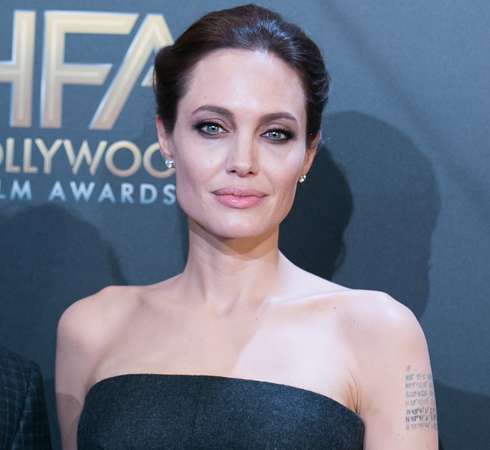 Анджелина Джоли