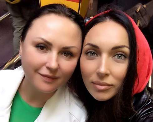 Алсу с сестрой
