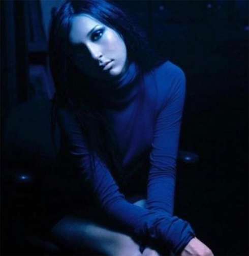 alsou_a: «Искала кое-что другое, но нашла на бескрайних просторах Интернета себя такую. И это задолго до Аватара. И тут мне, кстати, 18!»