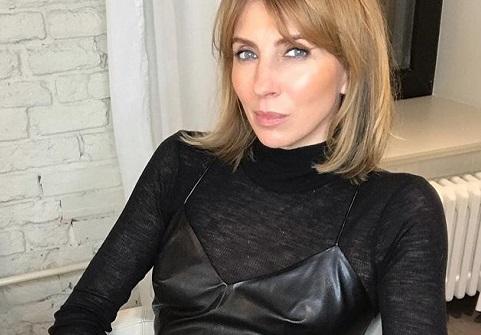 Что делает Светлана Бондарчук на руках у Владимира Преснякова?