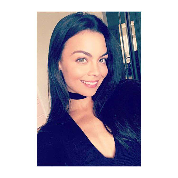 Скарлетт Бирн