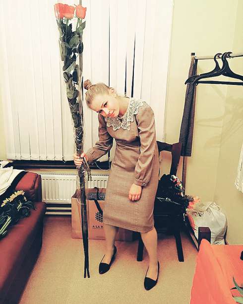 Этот букет Юлии Пересильд подарили подруги