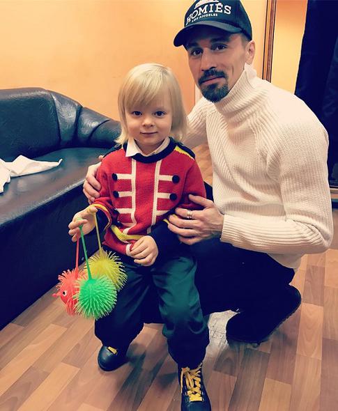 Саша Плющенко стал ангелом в клипе Димы Билана