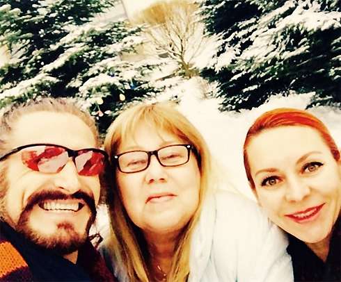 Никита Джигурда ждет результатов расследования убийства его кумы Людмилы Браташ (на фото в центре)