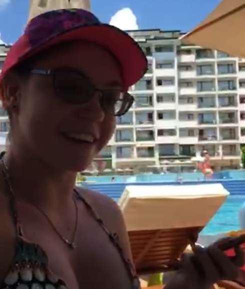 Дочь Лолиты Ева не старадет аутизмом