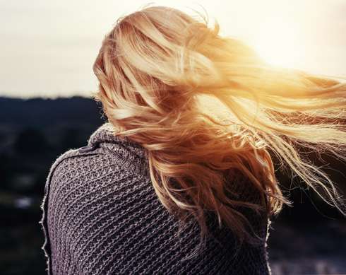 Волосы зимой требуют дополнительного ухода